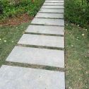 白银 芝麻黑小区踏步、汀步石铺装效果