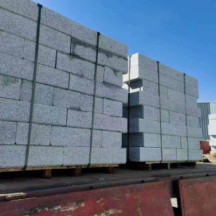 白银 路沿石装车出货