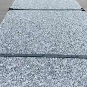 白银 芝麻黑火烧面毛板，条板，半成品