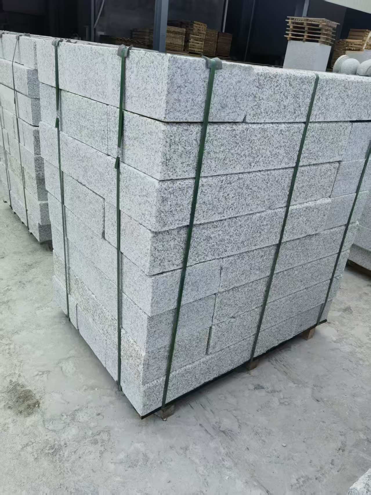 白银 芙蓉白火烧两面路沿石