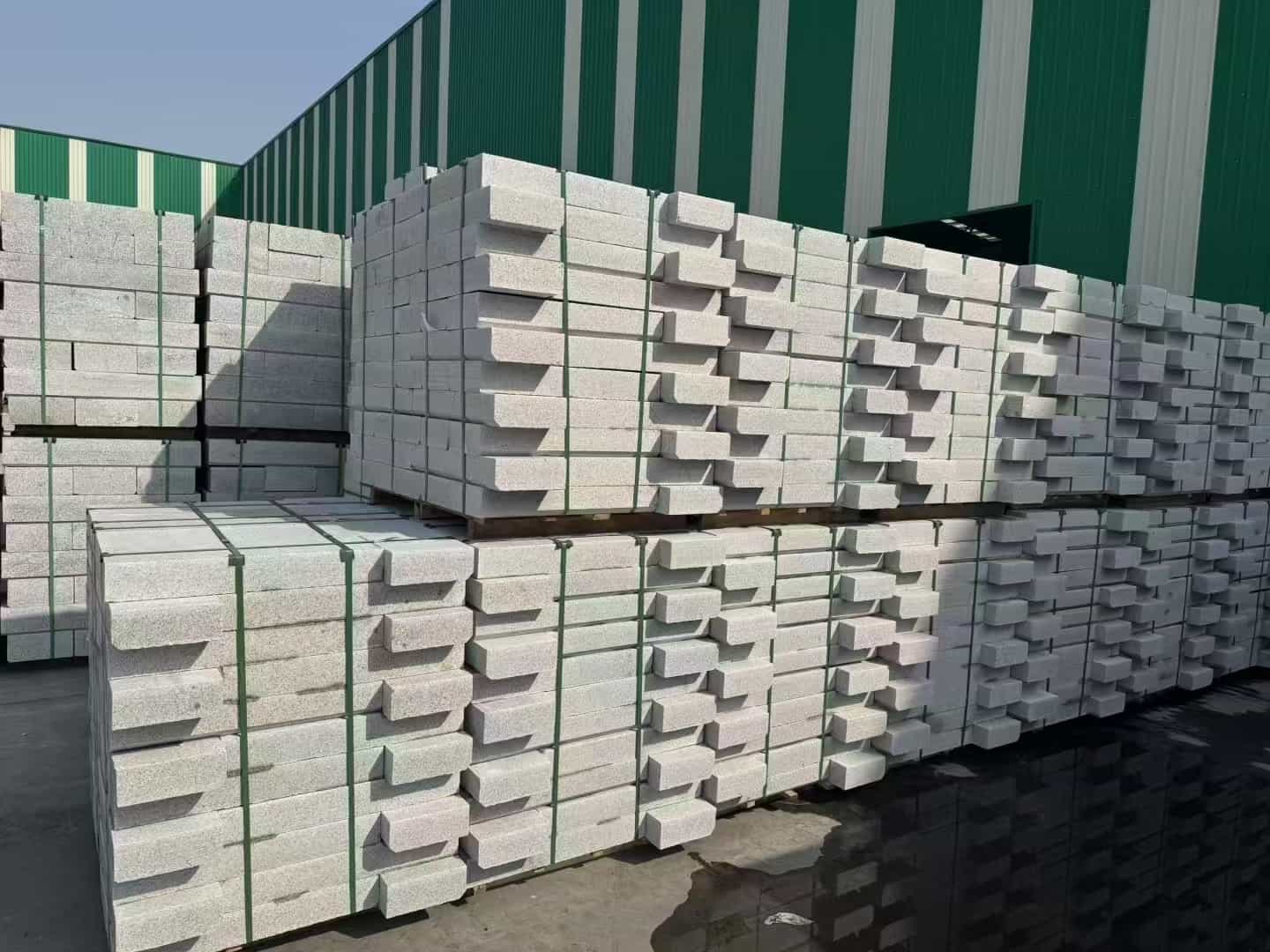 白银芝麻白路沿石