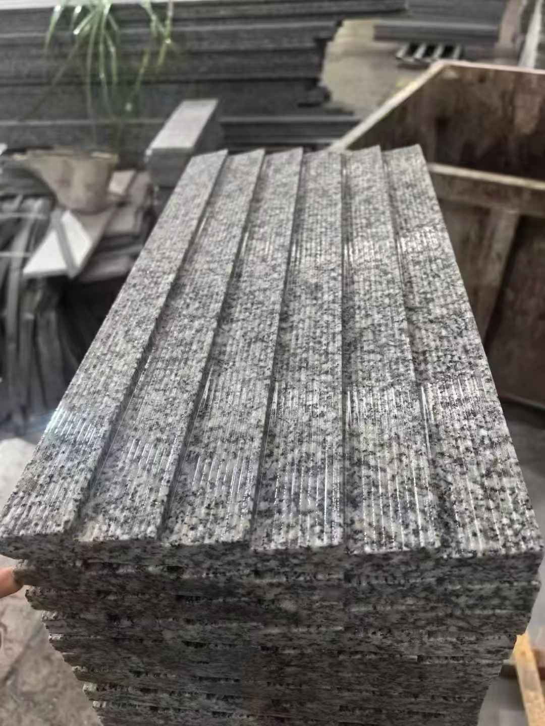 白银 狼牙石