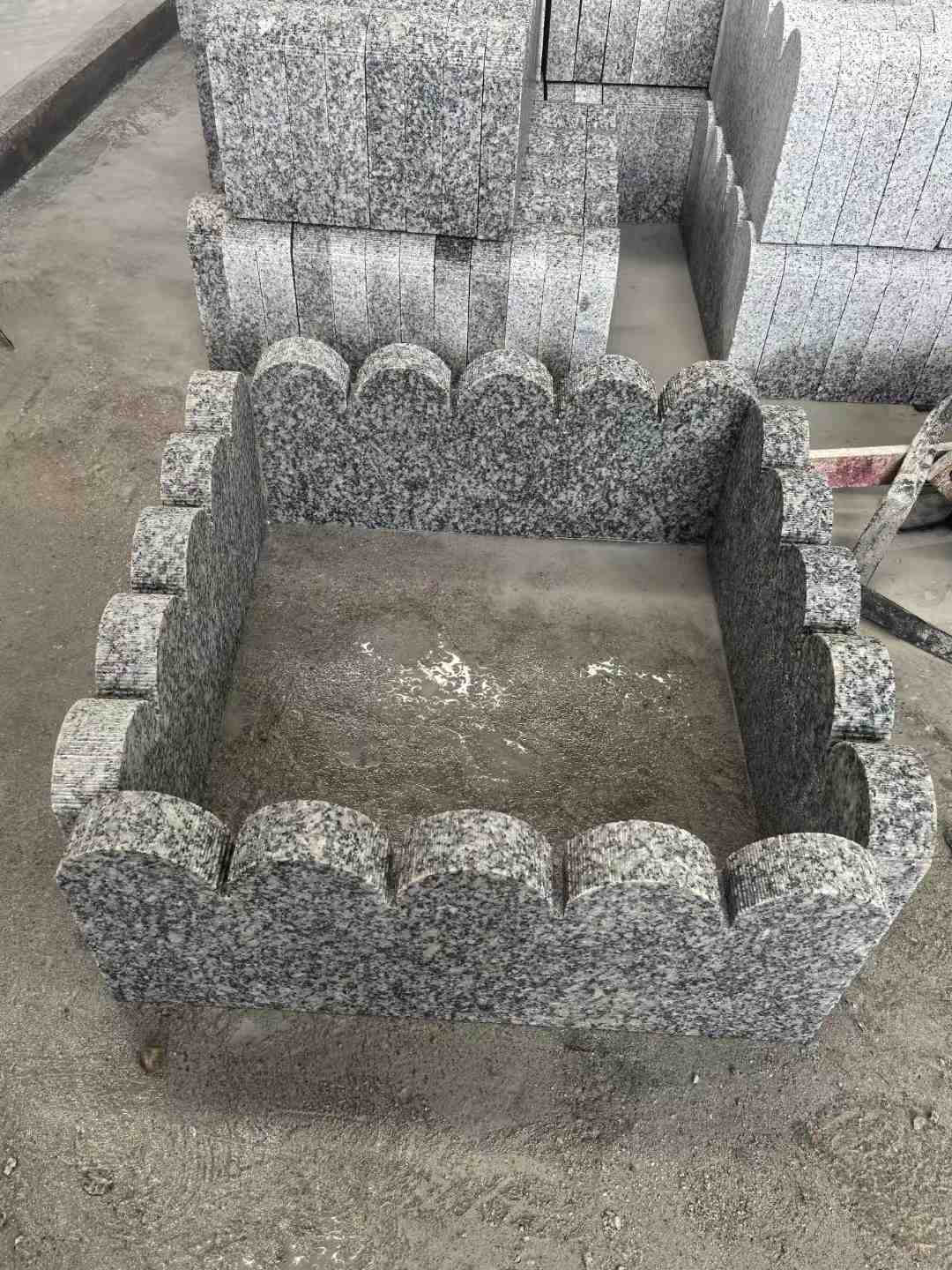 白银 花边石、花坛围栏石、花池界石、菜园栅栏石、镶边石、波浪状界石介绍