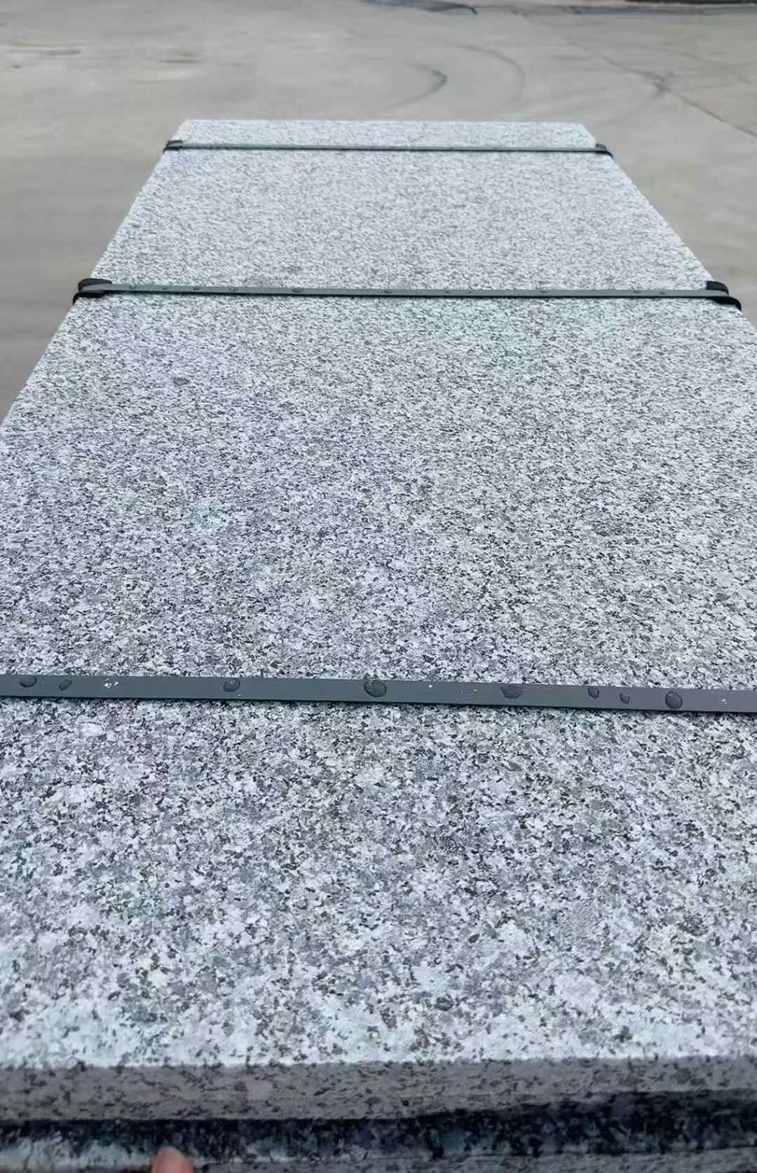 白银 芝麻黑火烧面毛板，条板，半成品